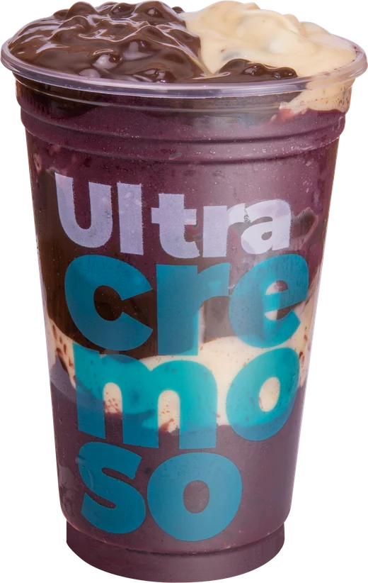 Copo de açaí de 300ml montado com dois adicionais.